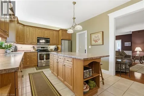 19 Green Pointe Drive Welland ON L3C 6Y2