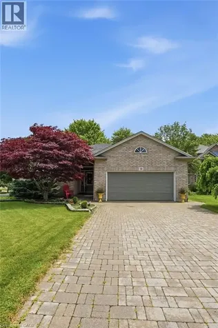 19 Green Pointe Drive Welland ON L3C 6Y2