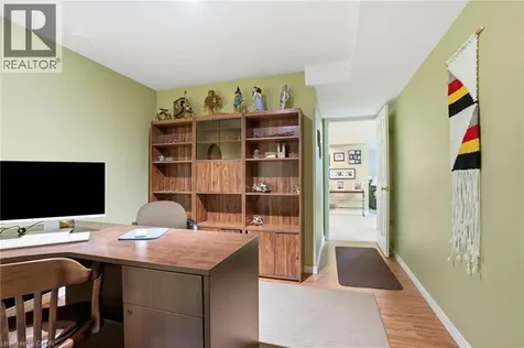 19 Green Pointe Drive Welland ON L3C 6Y2