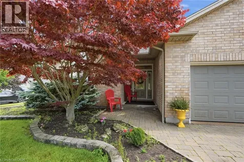 19 Green Pointe Drive Welland ON L3C 6Y2