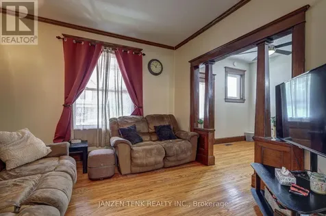 17 King Street Tillsonburg ON N4G 3E3