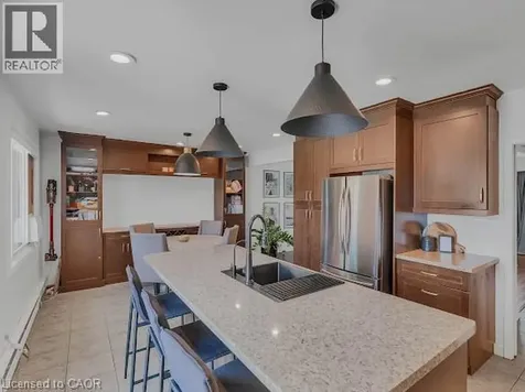 16 Woodmount Drive St. Catharines ON L2T 2X9