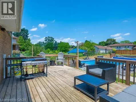 16 Woodmount Drive St. Catharines ON L2T 2X9