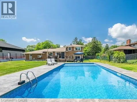 16 Woodmount Drive St. Catharines ON L2T 2X9