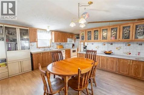 9385 Ipperwash Road Lambton Shores ON N0N 1J3