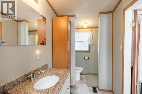 9385 Ipperwash Road Lambton Shores ON N0N 1J3
