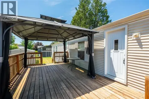 9385 Ipperwash Road Lambton Shores ON N0N 1J3
