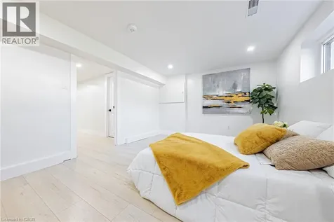 22 William Johnson Street Stoney Creek ON L8J 1B4
