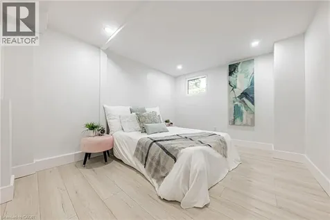 22 William Johnson Street Stoney Creek ON L8J 1B4
