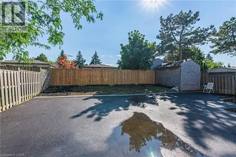 22 William Johnson Street Stoney Creek ON L8J 1B4