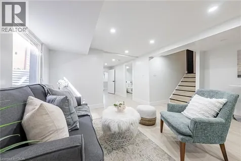 22 William Johnson Street Stoney Creek ON L8J 1B4