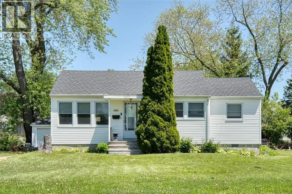 4062 Roseland Drive East Windsor ON N9G 1Y4