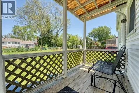 4062 Roseland Drive East Windsor ON N9G 1Y4