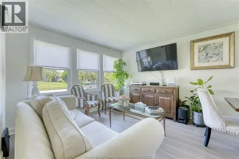 4062 Roseland Drive East Windsor ON N9G 1Y4