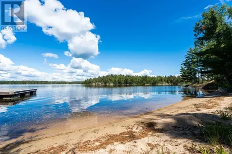 G-1425 Ben Island, Rainy Lake Island Fort Frances ON P0W 1H0