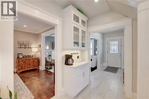 106 Sydenham Street Brantford ON N3R 3Y6