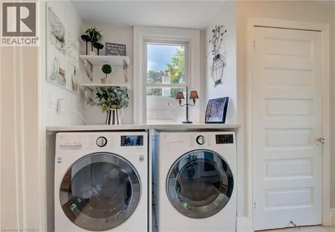 106 Sydenham Street Brantford ON N3R 3Y6