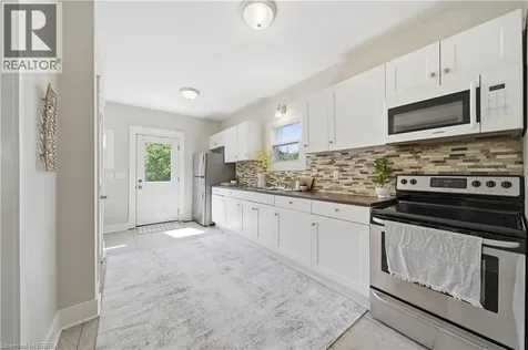 33 Richmond Street Brantford ON N3T 3Y2