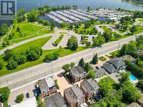 3356 Carling Avenue Ottawa ON K2H 0A7