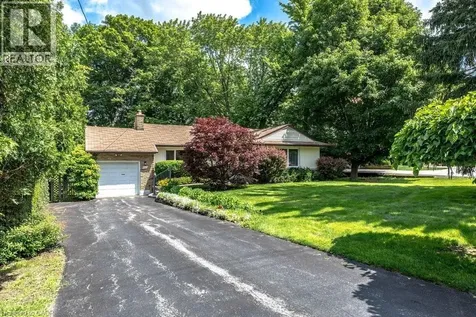 803 Montgomery Drive Ancaster ON L9G 3H6