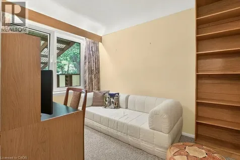 803 Montgomery Drive Ancaster ON L9G 3H6