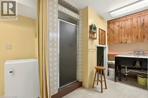 803 Montgomery Drive Ancaster ON L9G 3H6