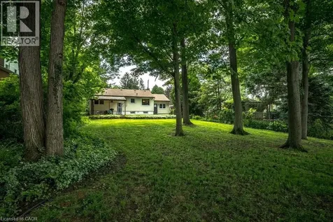 803 Montgomery Drive Ancaster ON L9G 3H6