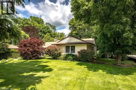 803 Montgomery Drive Ancaster ON L9G 3H6