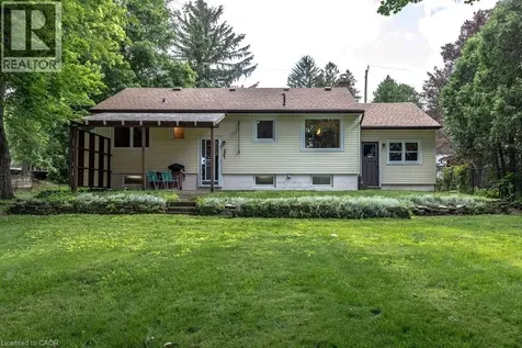 803 Montgomery Drive Ancaster ON L9G 3H6