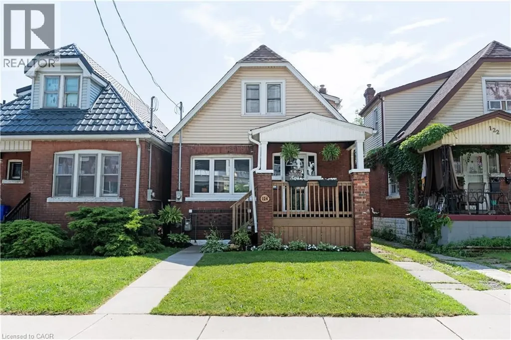 124 Balsam Avenue North Hamilton ON L8L 6Y3
