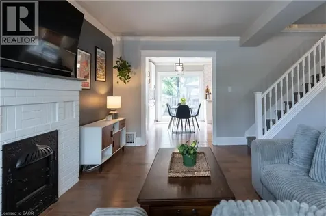 124 Balsam Avenue North Hamilton ON L8L 6Y3