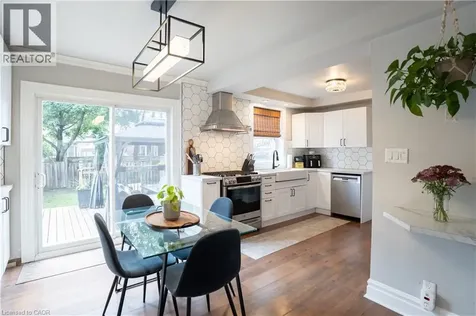 124 Balsam Avenue North Hamilton ON L8L 6Y3