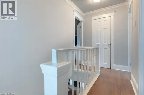 124 Balsam Avenue North Hamilton ON L8L 6Y3