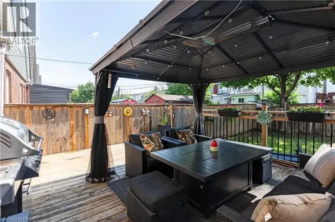124 Balsam Avenue North Hamilton ON L8L 6Y3