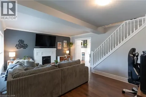124 Balsam Avenue North Hamilton ON L8L 6Y3