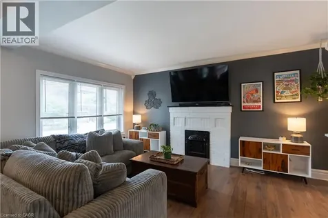 124 Balsam Avenue North Hamilton ON L8L 6Y3