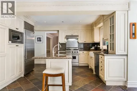 104 Whittington Place Oakville ON L6K 3V9