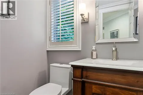 104 Whittington Place Oakville ON L6K 3V9