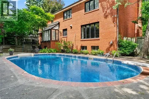 104 Whittington Place Oakville ON L6K 3V9