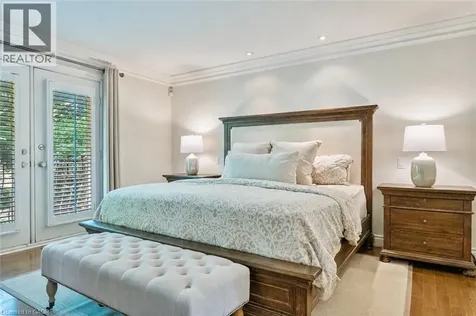 104 Whittington Place Oakville ON L6K 3V9