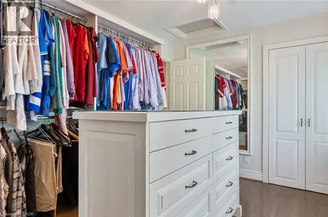 104 Whittington Place Oakville ON L6K 3V9