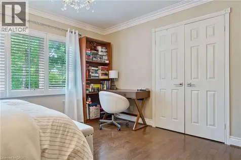 104 Whittington Place Oakville ON L6K 3V9