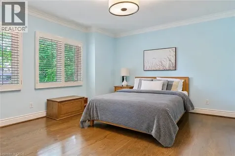 104 Whittington Place Oakville ON L6K 3V9
