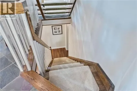 104 Whittington Place Oakville ON L6K 3V9