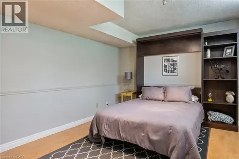 104 Whittington Place Oakville ON L6K 3V9