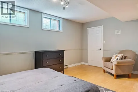 104 Whittington Place Oakville ON L6K 3V9