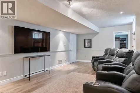 104 Whittington Place Oakville ON L6K 3V9
