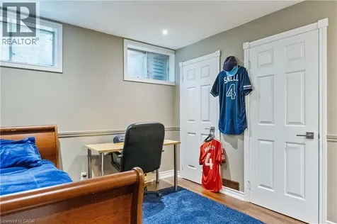 104 Whittington Place Oakville ON L6K 3V9