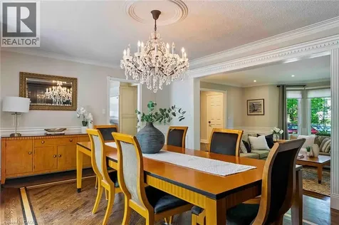 104 Whittington Place Oakville ON L6K 3V9