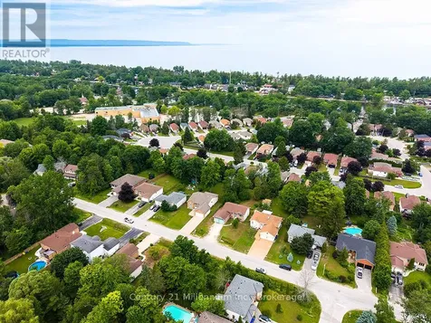 46 Royal Beech Drive Wasaga Beach ON L9Z 1H2